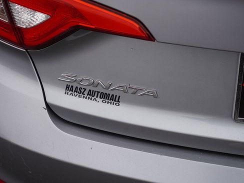 Used 2015 Hyundai Sonata Sport w/ Option Group 03 image 7