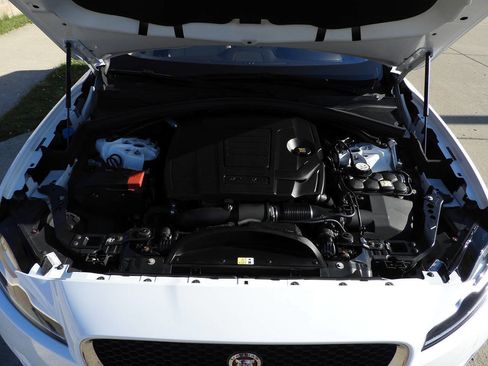 Used 2018 Jaguar F-PACE Prestige AWD/4WD image 51