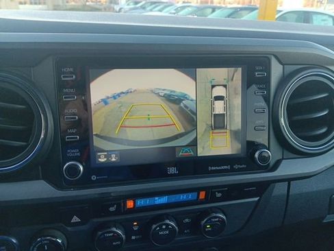 Used 2020 Toyota Tacoma 4x4 Double Cab image 17