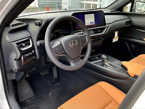New 2025 Lexus UX 300h 300h Premium image 6