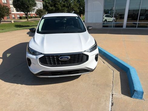 Used 2024 Ford Escape Active FWD image 5