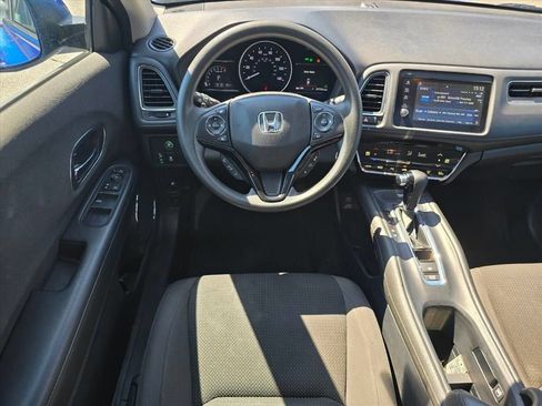 Used 2021 Honda HR-V EX image 3