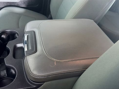Used 2019 RAM 1500 ST AWD/4WD image 18