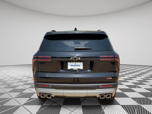 New 2026 Chevrolet Traverse Z71 w/ LPO, Floor Liner Package AWD/4WD image 4