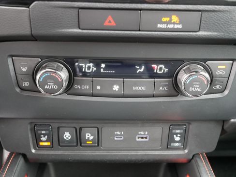 Used 2022 Nissan Frontier PRO-4X image 23