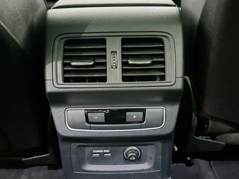 Used 2025 Audi Q5 2.0T Premium image 27