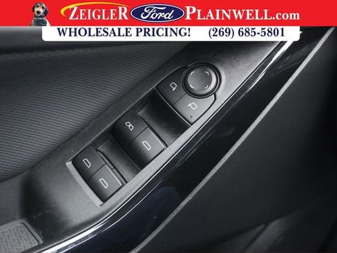 Used 2025 Chevrolet Equinox LT image 21