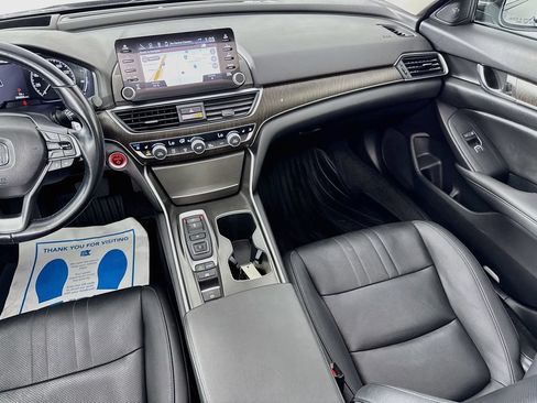 Used 2020 Honda Accord Touring image 29
