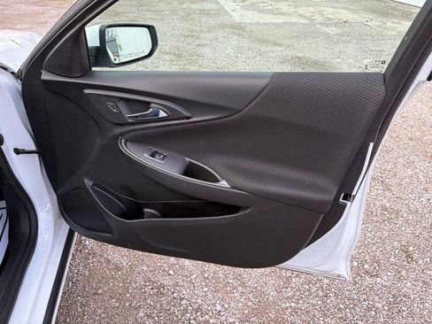 Used 2023 Chevrolet Malibu RS image 16