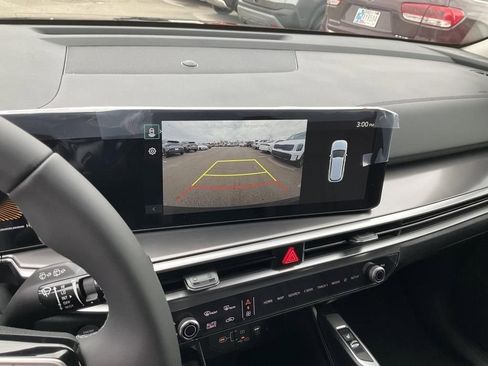 Certified 2025 Kia Sorento S AWD/4WD image 21