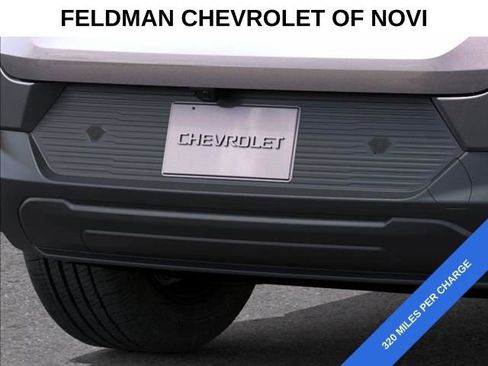 New 2026 Chevrolet Equinox EV LT image 15