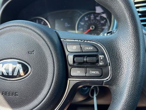 Used 2017 Kia Sportage LX AWD/4WD image 14