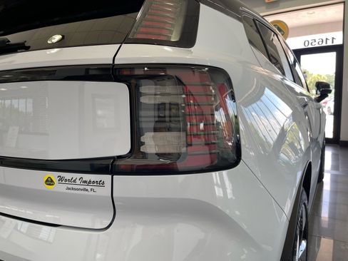 Used 2025 Volvo EX30 Ultra w/ Protection Package Premier AWD/4WD image 17