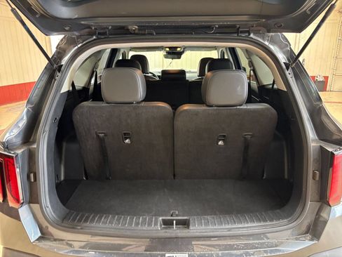 Used 2024 Kia Sorento S FWD image 29