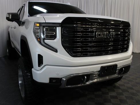 Used 2025 GMC Sierra 1500 Denali Ultimate image 29