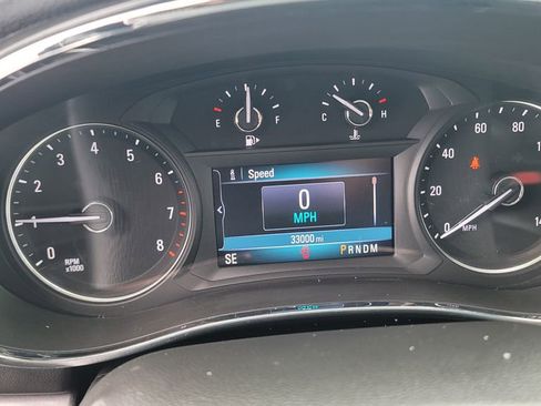 Used 2022 Buick Encore Preferred AWD/4WD image 19