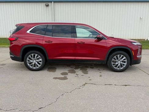 Used 2025 Buick Enclave Preferred w/ Trailering Package, 5000 lbs. FWD image 2