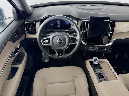 New 2026 Volvo XC90 B6 Plus w/ Protection Package Premier AWD/4WD image 23