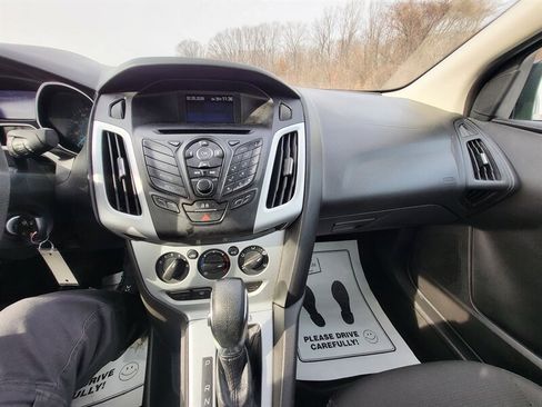 Used 2013 Ford Focus SE image 20