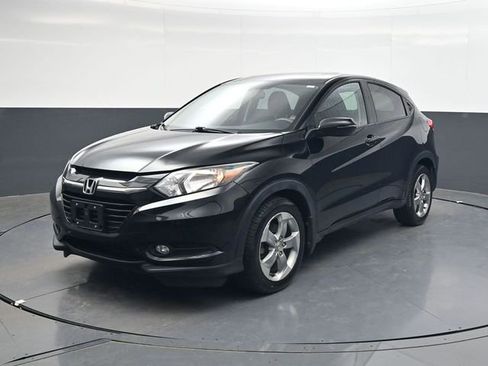 Used 2017 Honda HR-V EX image 8