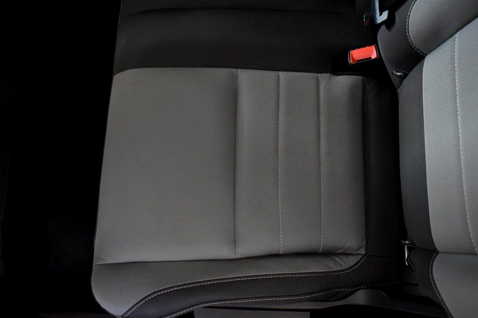 Used 2015 Ford Escape SE FWD image 28