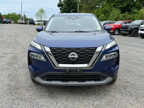 Used 2023 Nissan Rogue SV AWD/4WD image 2