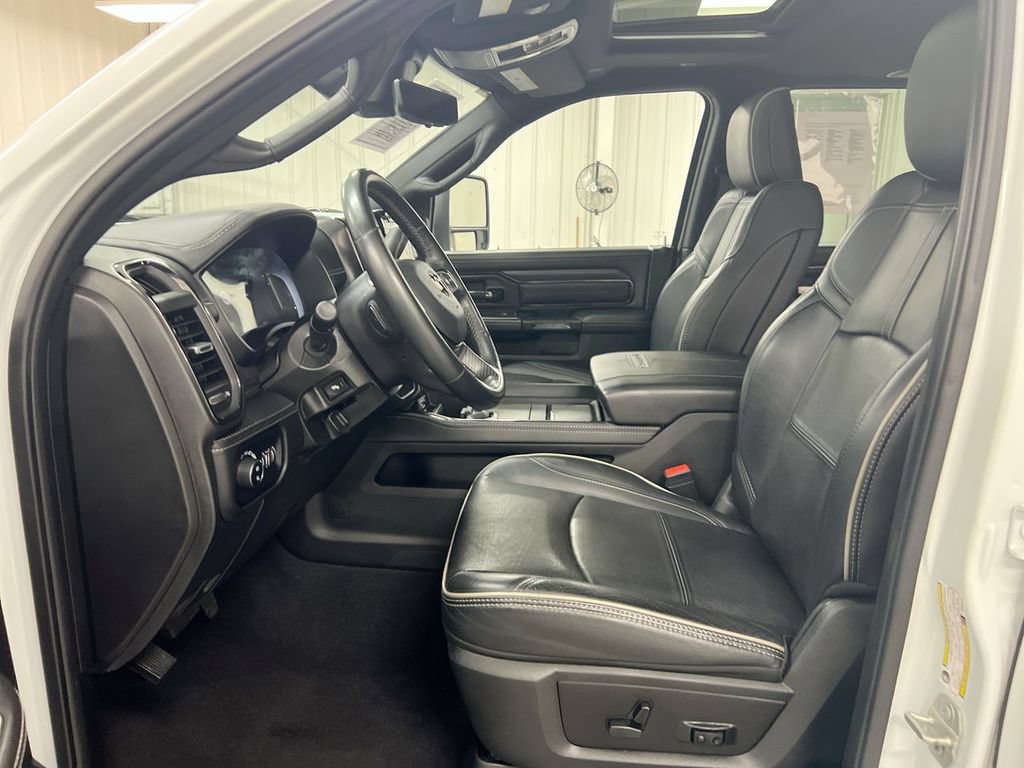 Used 2024 RAM 3500 Limited AWD/4WD image 16