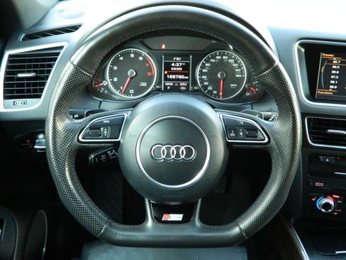 Used 2016 Audi Q5 3.0T Premium Plus w/ Technology Package AWD/4WD image 16
