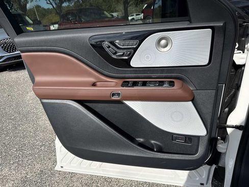 New 2026 Lincoln Aviator Reserve image 19