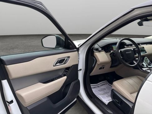 Used 2018 Land Rover Range Rover Velar S AWD/4WD image 11
