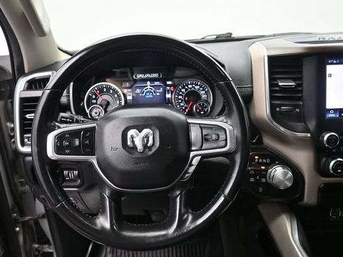 Used 2022 RAM 1500 Laramie AWD/4WD image 7