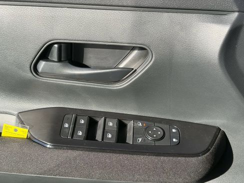 New 2026 Nissan Kicks S image 9