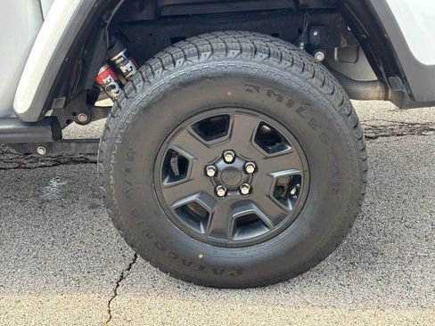 Used 2020 Jeep Gladiator Mojave image 7
