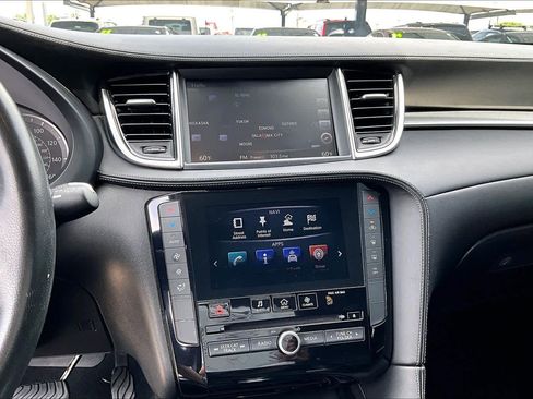 Used 2019 INFINITI QX50 Essential w/ Premium Audio Package AWD/4WD image 32