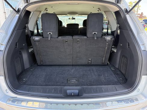 Used 2015 Nissan Pathfinder S image 21