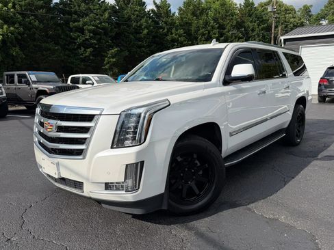 Used 2016 Cadillac Escalade ESV Luxury AWD/4WD image 1