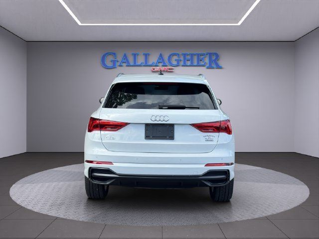 Used 2021 Audi Q3 2.0T Premium Plus w/ Premium Plus Package AWD/4WD image 6