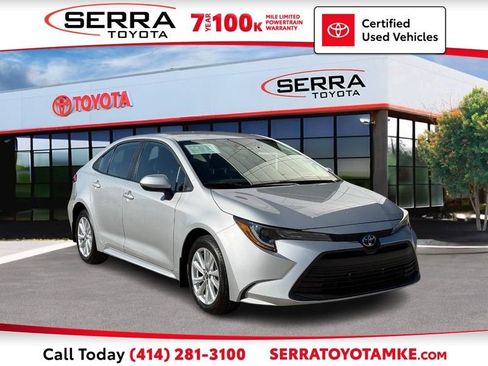 Used 2026 Toyota Corolla LE w/ LE Premium Package FWD image 1