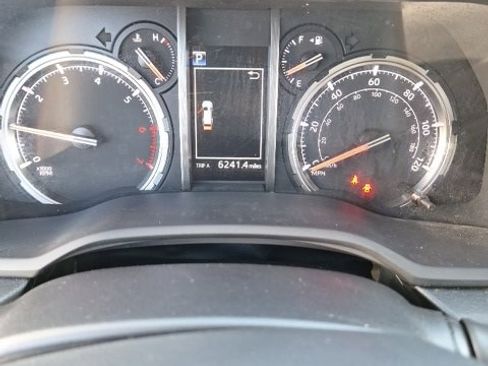 Used 2021 Toyota 4Runner Venture w/ Moonroof Package image 11