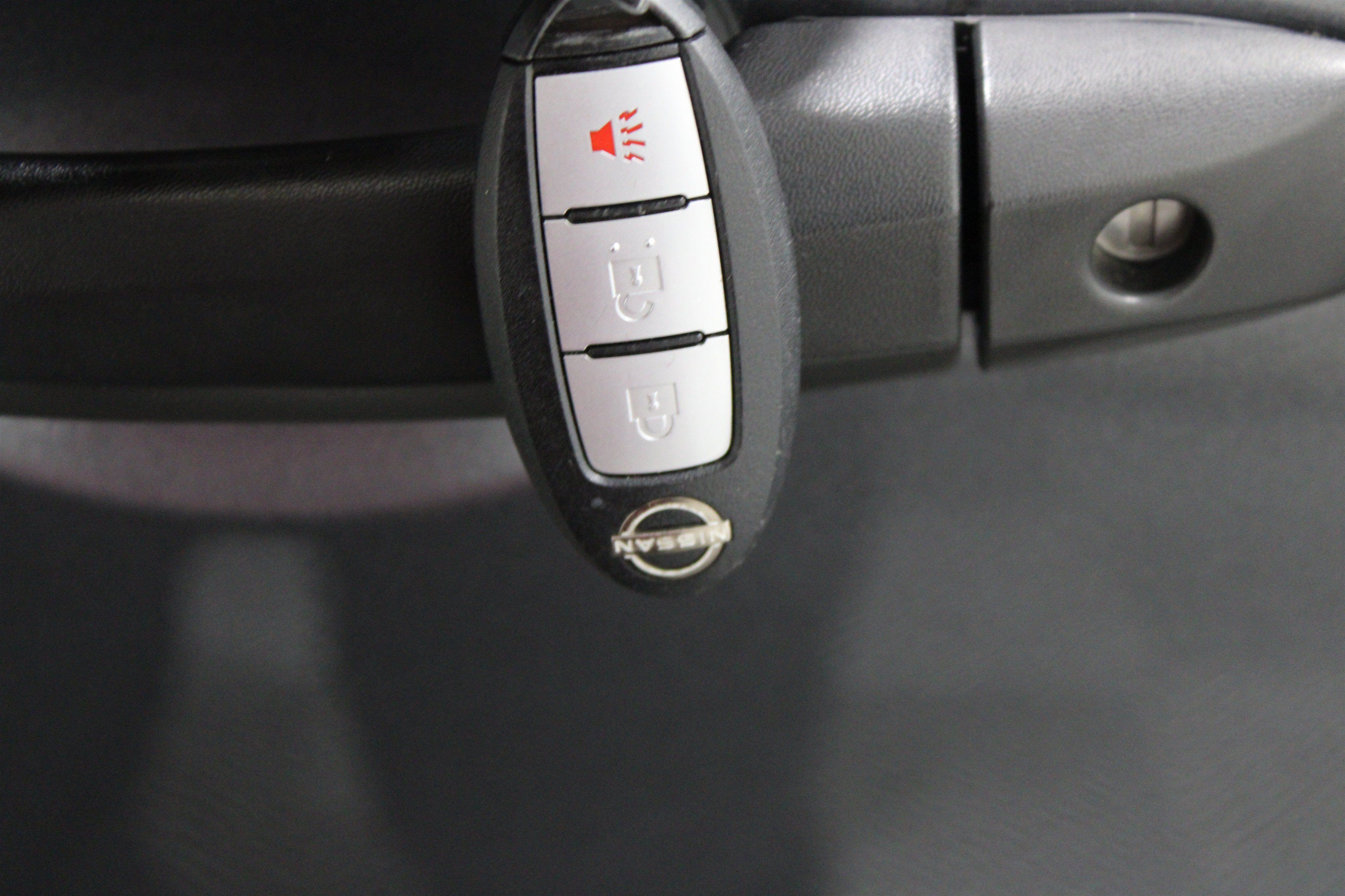 Used 2022 Nissan Rogue S AWD/4WD image 14