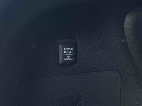 Used 2018 Honda Pilot Elite image 47