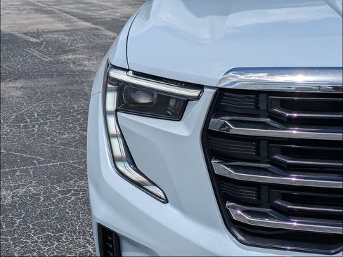 New 2026 GMC Acadia Elevation FWD image 10