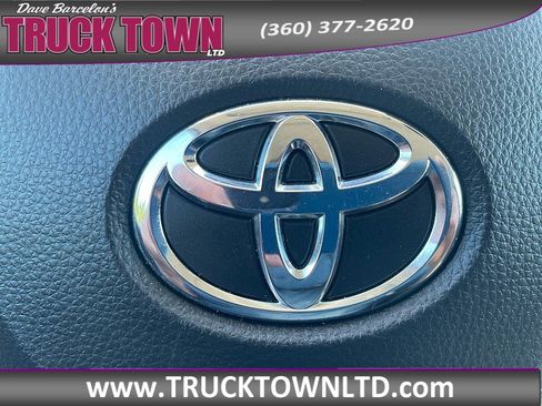 Used 2023 Toyota Corolla LE FWD image 22