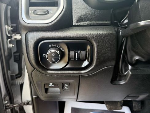 Used 2024 RAM 1500 Laramie image 35