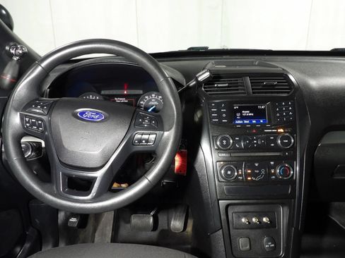 Used 2018 Ford Explorer 4WD Police Interceptor image 12