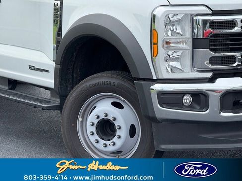 New 2025 Ford F550 2WD Regular Cab Super Duty image 5