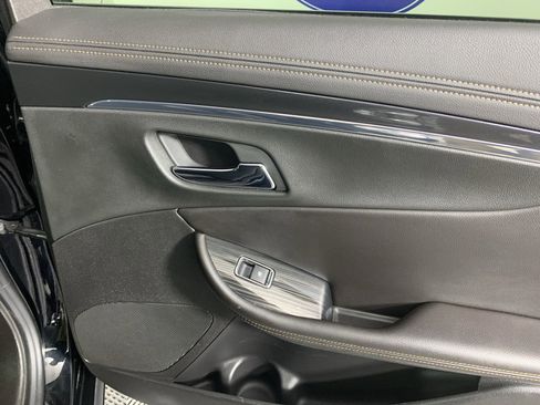 Used 2018 Chevrolet Impala Premier w/ Premier Confidence Package image 38