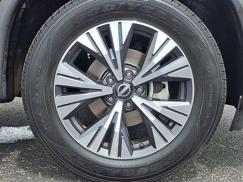 Used 2023 Nissan Rogue SV FWD image 26