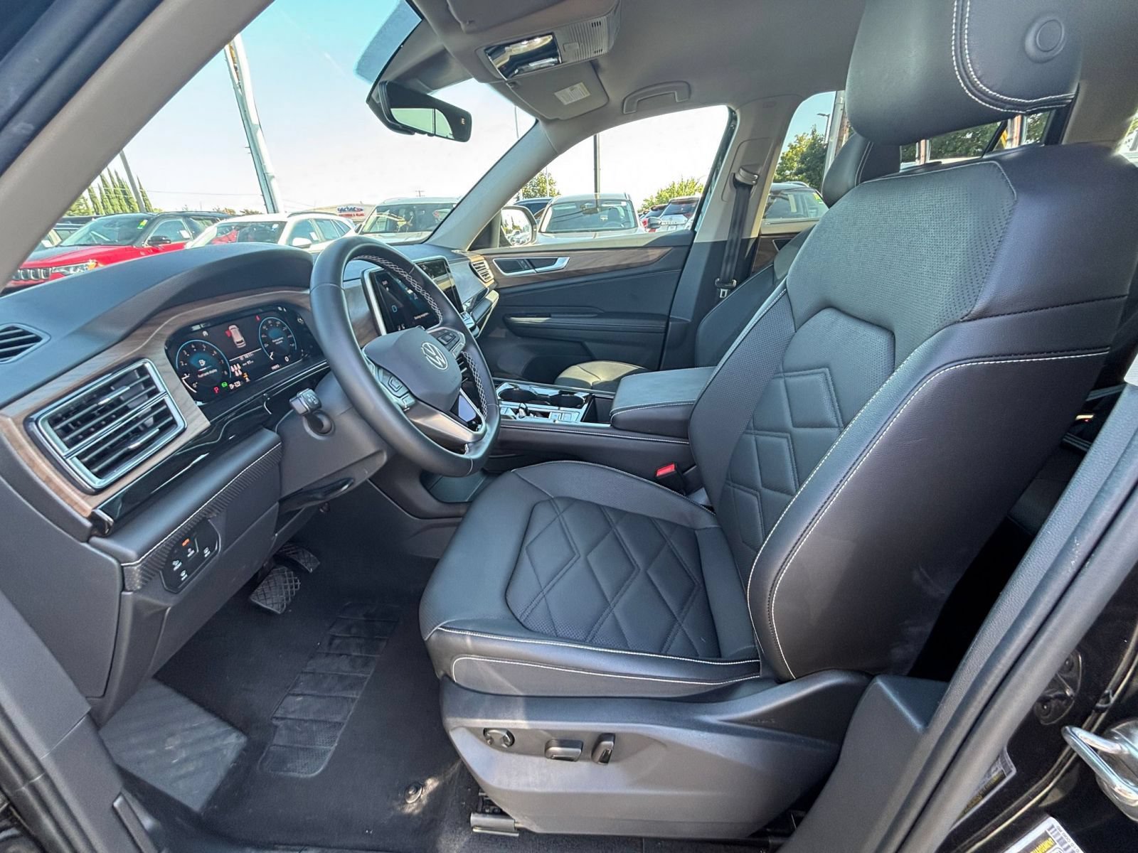 Used 2026 Volkswagen Atlas SE FWD image 29
