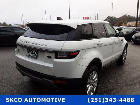 Used 2019 Land Rover Range Rover Evoque SE image 5